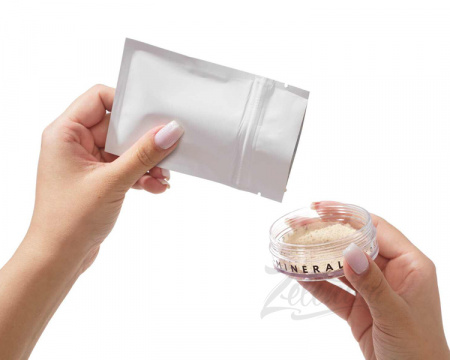 Сменный блок минеральной тональной основы KM Cosmetics, оттенок NM1 (бежевый), 8 г