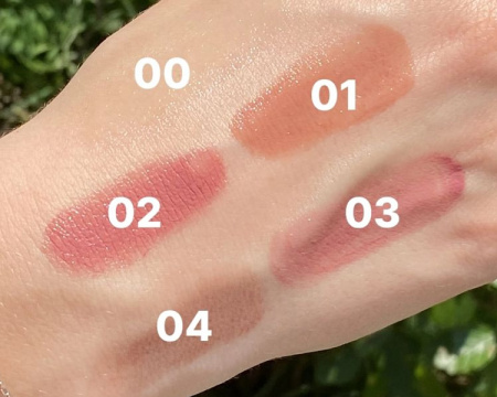 Натуральный оттеночный бальзам для губ KM Cosmetics, тон 03 "Mauve", 3,1 г, срок годности до февраля 2027